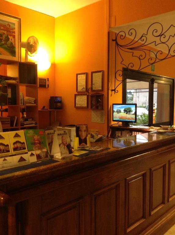 Aer Hotel Malpensa Oleggio Kültér fotó