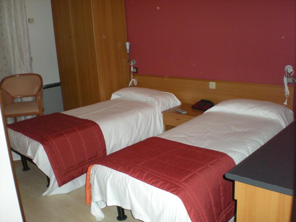 Aer Hotel Malpensa Oleggio Szoba fotó