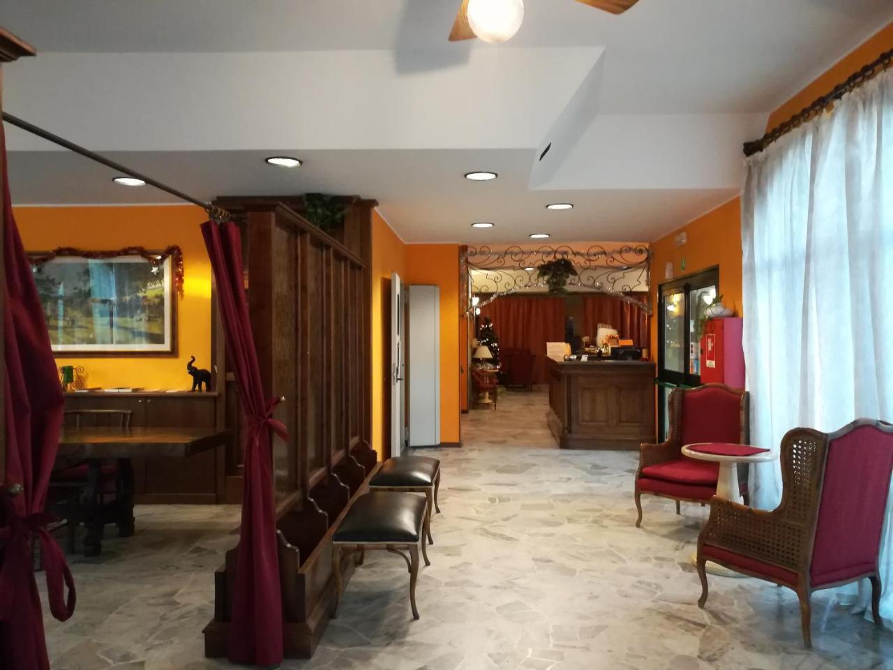 Aer Hotel Malpensa Oleggio Kültér fotó